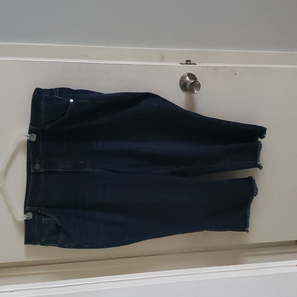Lane Bryant size 26 blue jeans girlfriend crop